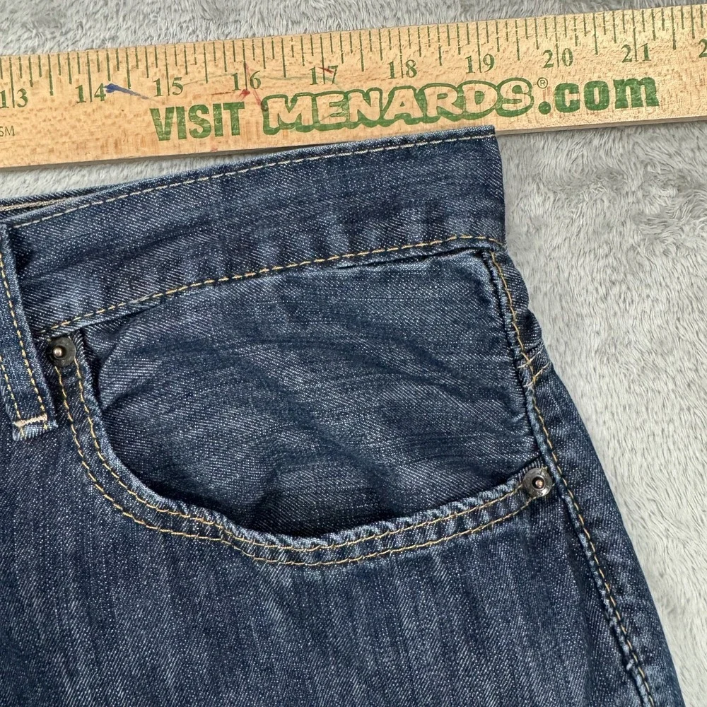 Levis actual size